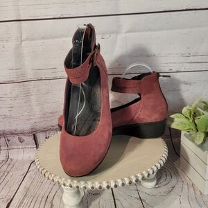 Dansko Lois Mary Jane Wedge Burgundy Wine Women's Ankle Strap Shoes Size 8.5